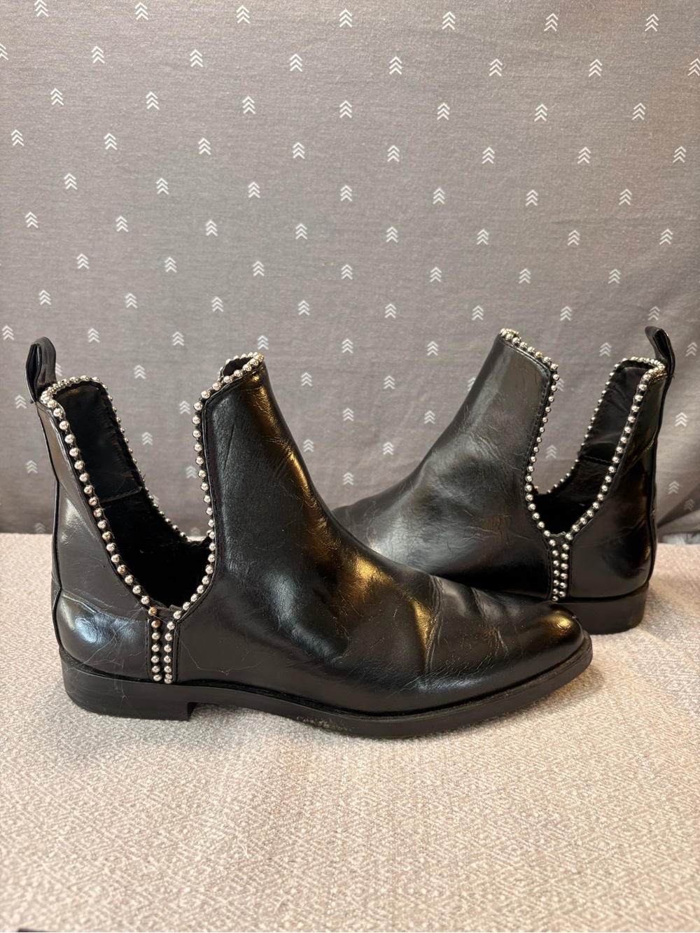 ZARA Black Leather Chelsea Boots with Silver Stud Trim - Women size 37 or 6.5
